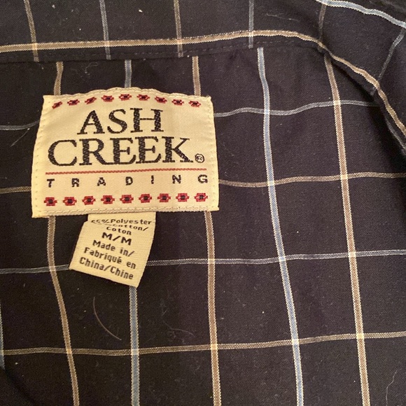 Men’s button down. - Picture 2 of 5